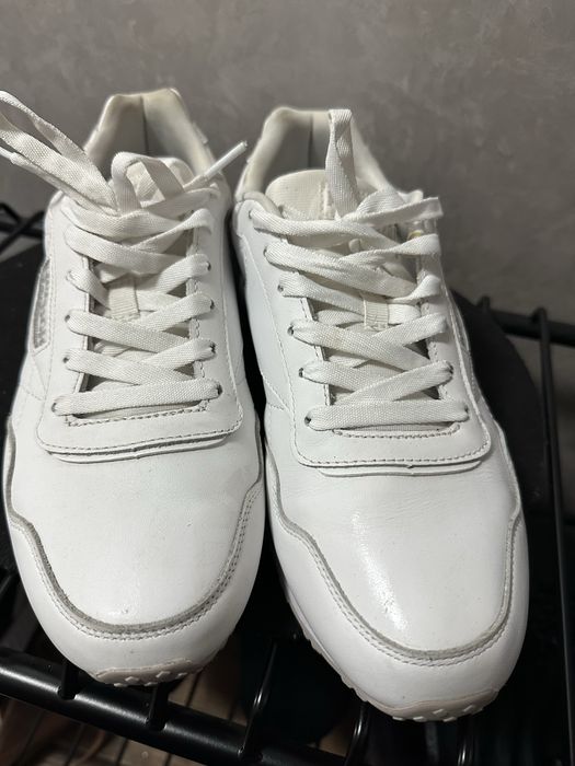 Продам кросівки Reebok 42