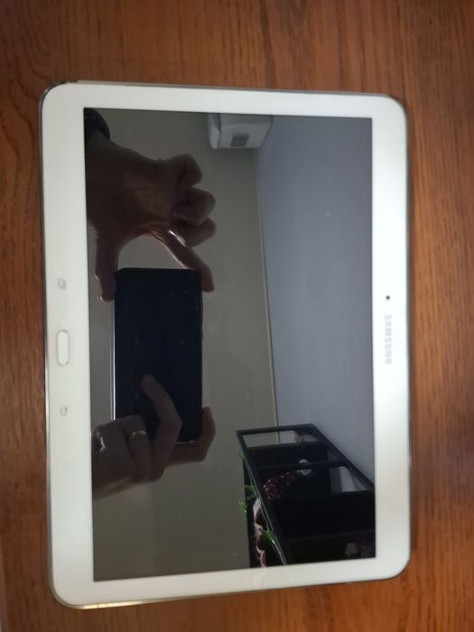 Планшет Samsung galaxy Tab4