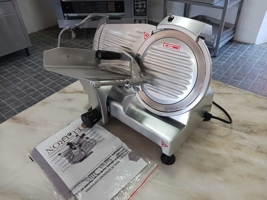 ACM1498 - Cortadora/Fiambreira de 220mm - NOVA