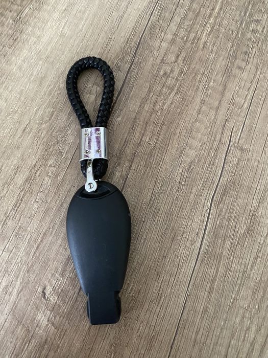 Продам ключ зажигания для джипа чероки.