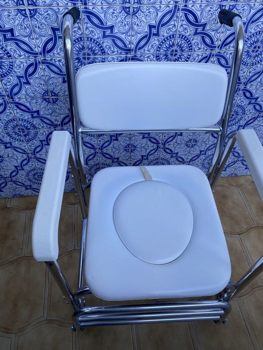 Vendo cadeira sanitaria