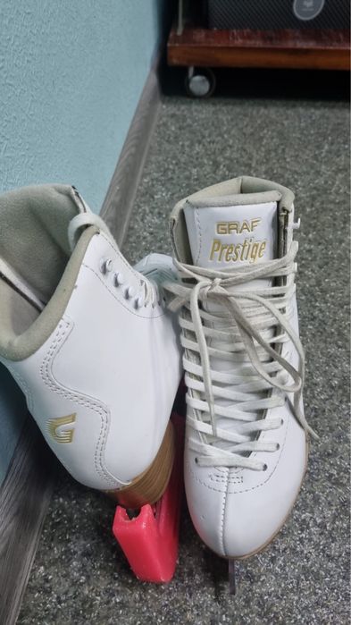 Продаю  дитячі ковзани Graf Prestige.