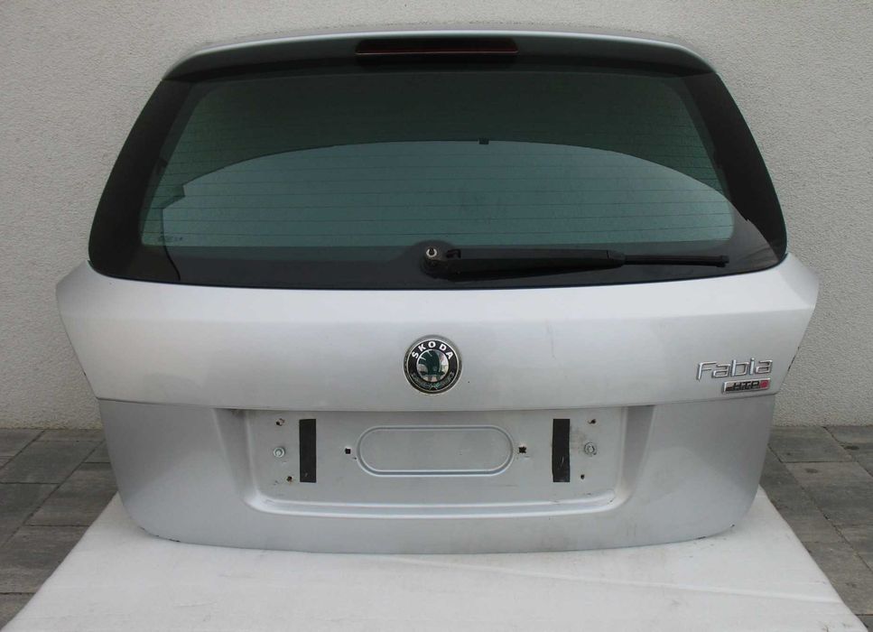 Skoda Fabia 2 II Kombi klapa bagażnika srebrna 9156