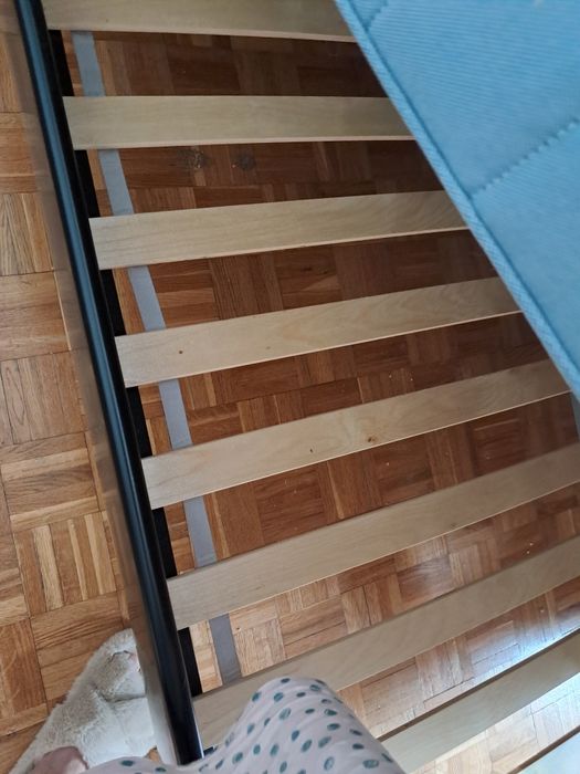 Łóżko z materacem ikea wymiar 140/200