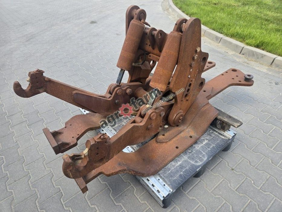 TUZ, przedni podnośnik, VALTRA S 260