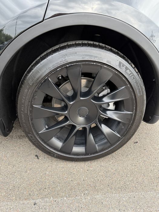 Tesla Model Y Long Range Dual Motor AWD, 2021