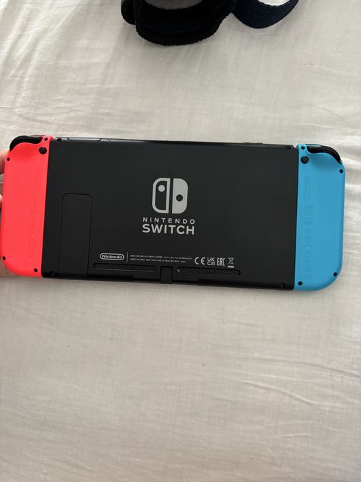 Nintendo Switch+FC25+Bolsa