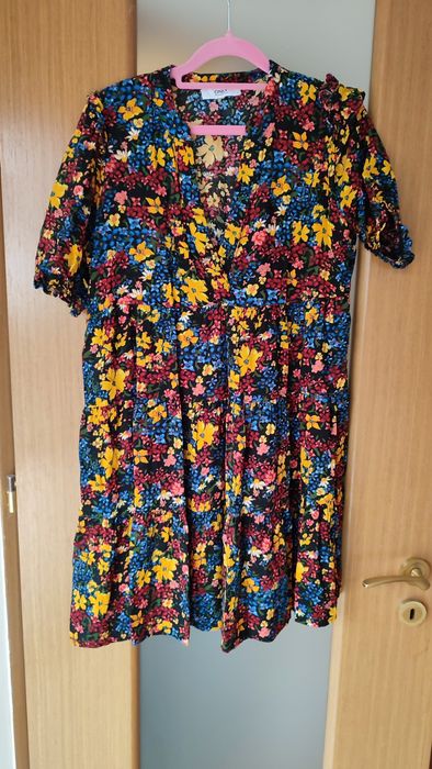 Letnia sukienka w roz. 36