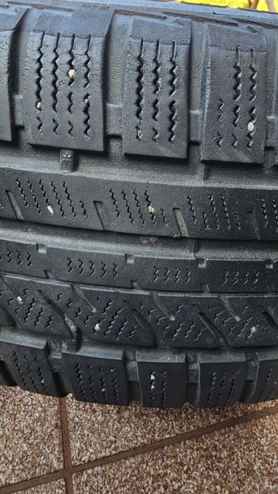 Koła 215/60/R16 Hyundai nissan