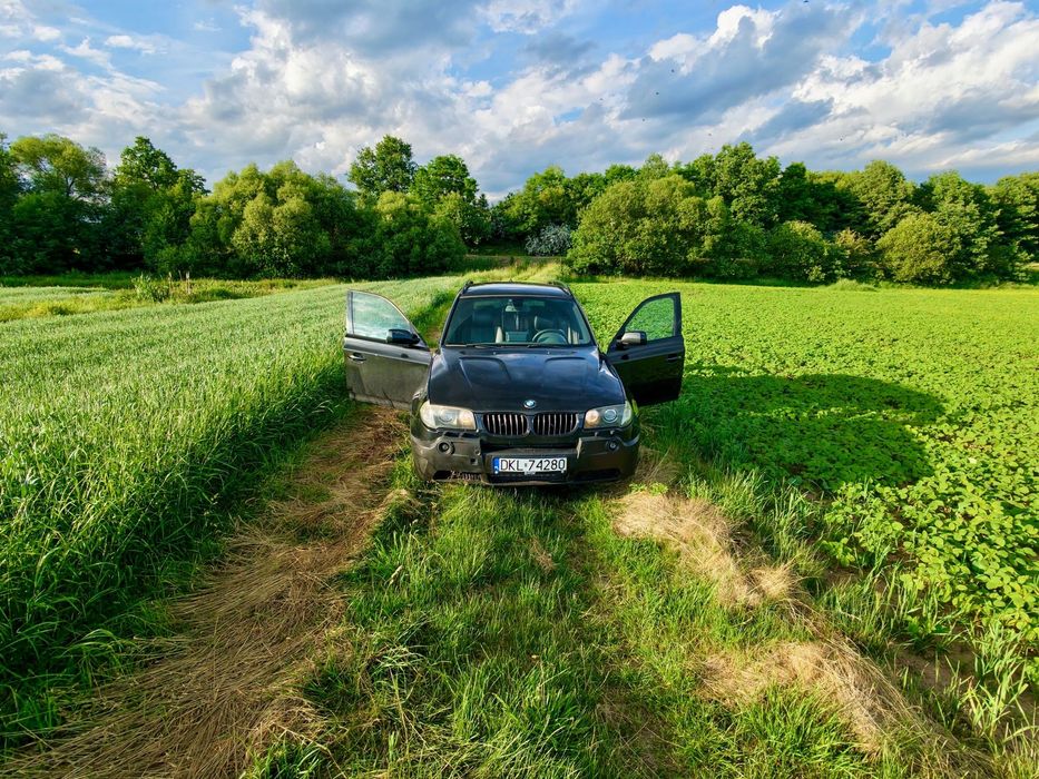 BMW X3 BMW X3 3.0d xDrive z odczepianym hakiem, wymienione oleje