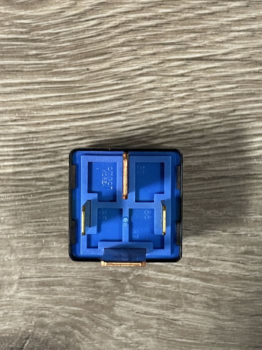 Автомобільне реле