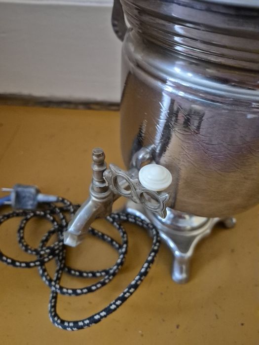 Sprzedam elektryczny samowar