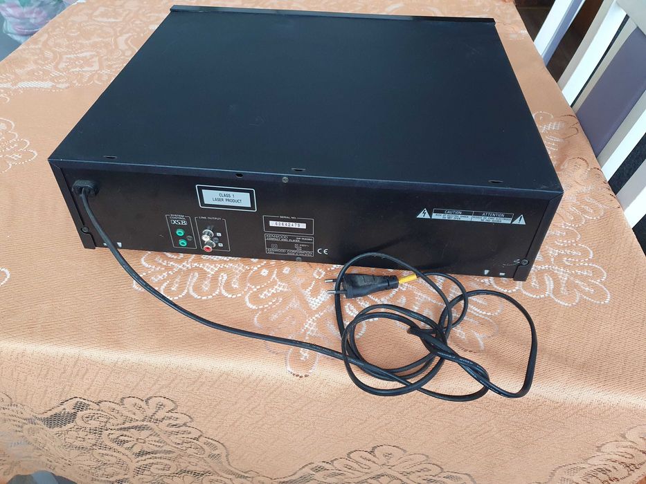 Odtwarzacz cd zmieniarka Kenwood DP-R3080