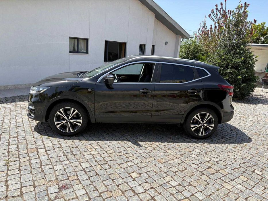 Nissan Qashqai 1.3 DIG-T N-GO LED Xtronic