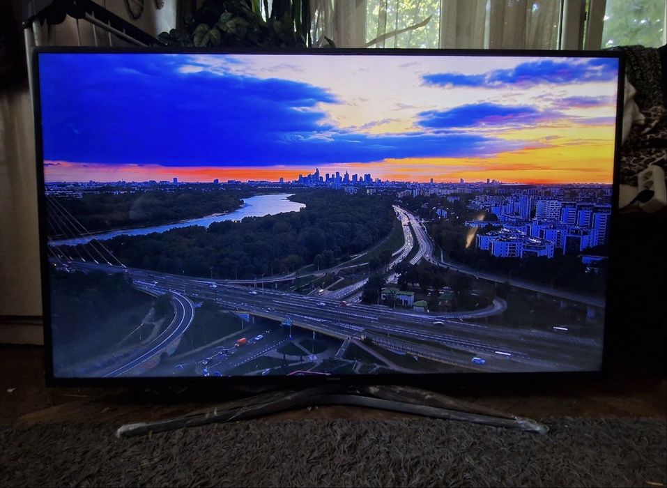 Samsung 55” 4K smart wifi dvbt 2 hevc uhd telewizor led tv
