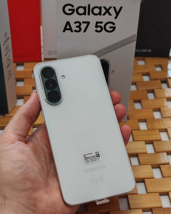 Samsung a37 6/128 нові, євро версія