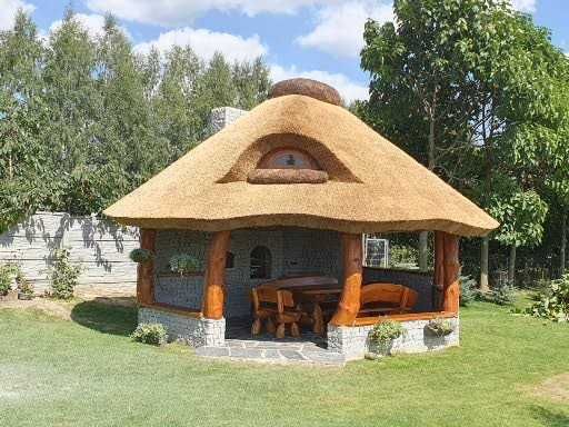 Altany trzcina, Dach trzcina strzecha Domki