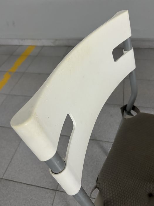 Mesa Cozinha IKEA VIHALS c/ 2 Cadeiras