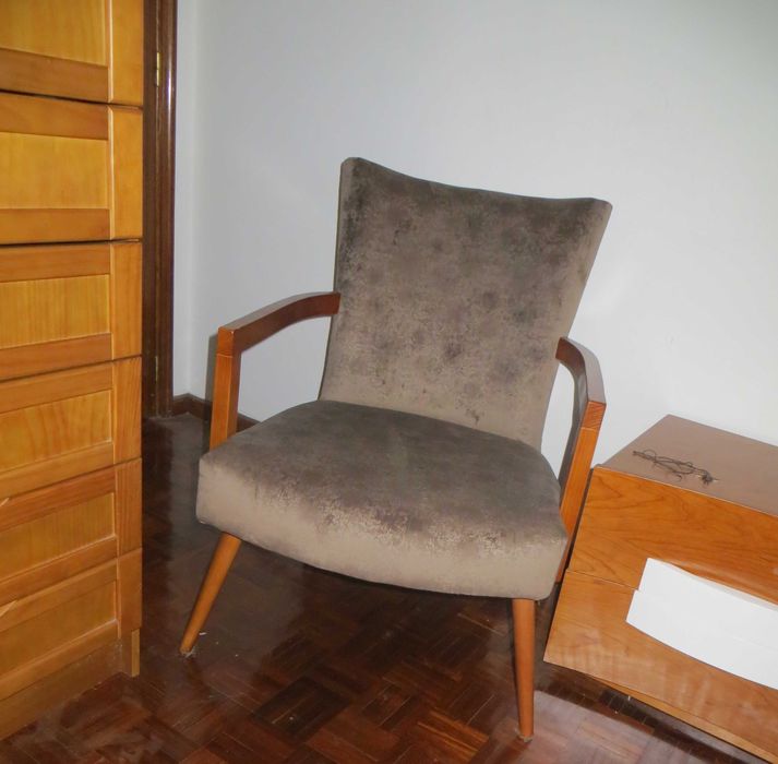 Cadeirão Cerejeira Maciça - NOVO A ESTREAR