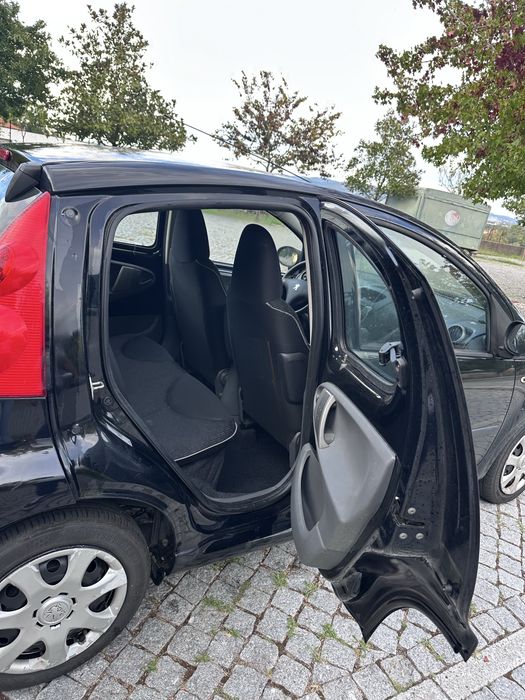Peugeot 107 1.0 — fotografia 5