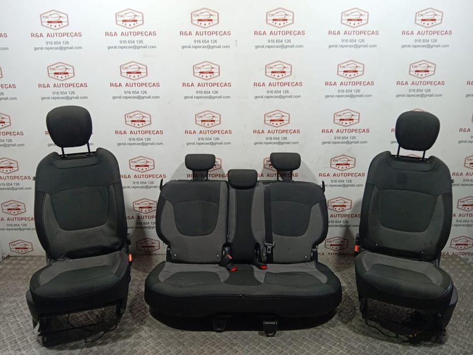 Conjunto de Bancos Renault Captur em Tecido Original