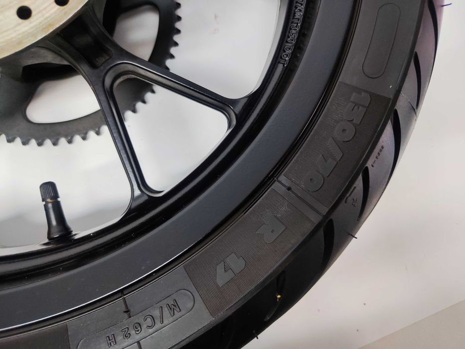APRILIA TUONO 125 RS4 Felga Koło Tylne Tył Michelin 130/80-17 DOT1624