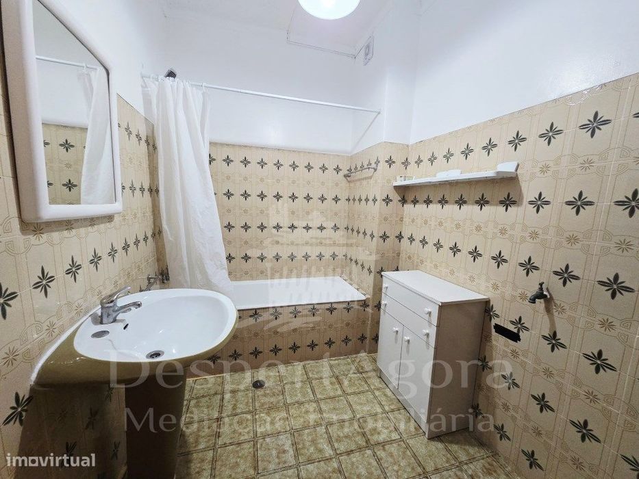 Apartamento T3 a 50 metros da estação da CP