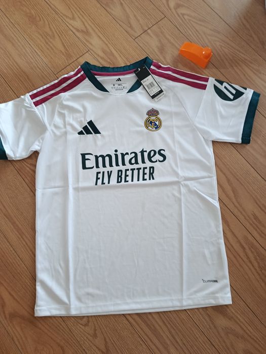 Camisola Real Madrid 26 27