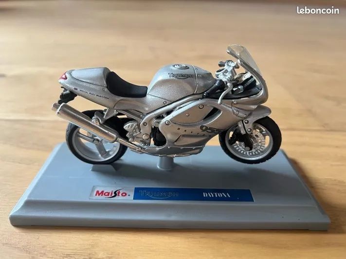 Мотоцикл Triumph Daytona 955i