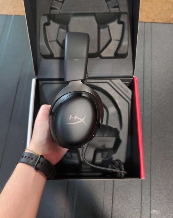 Hyperx cloud III com fio