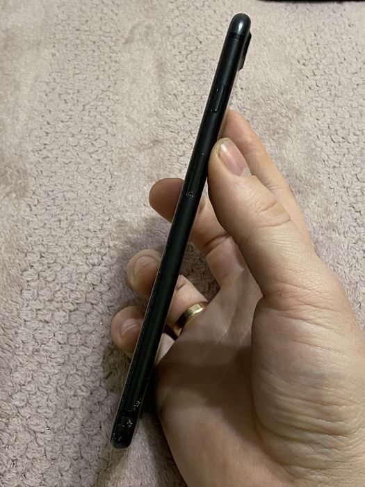 Телефон Apple Iphone 7 Plus icloud