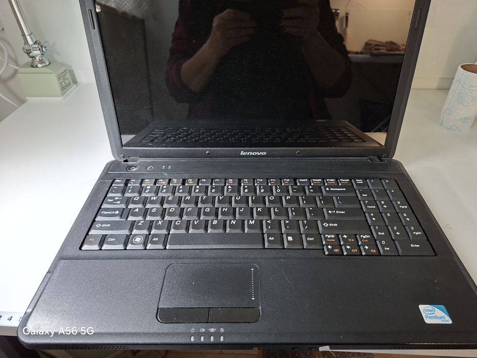 Laptop LENOVO G550