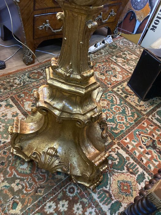 Tocheiro de grandes dimensoes