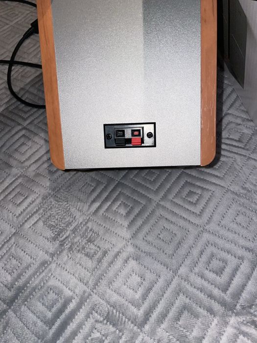 Edifier R1280T Studio 42W Excelente estado