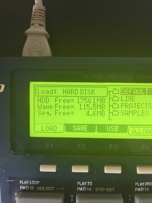 Akai MPC 1000 (Upgraded)