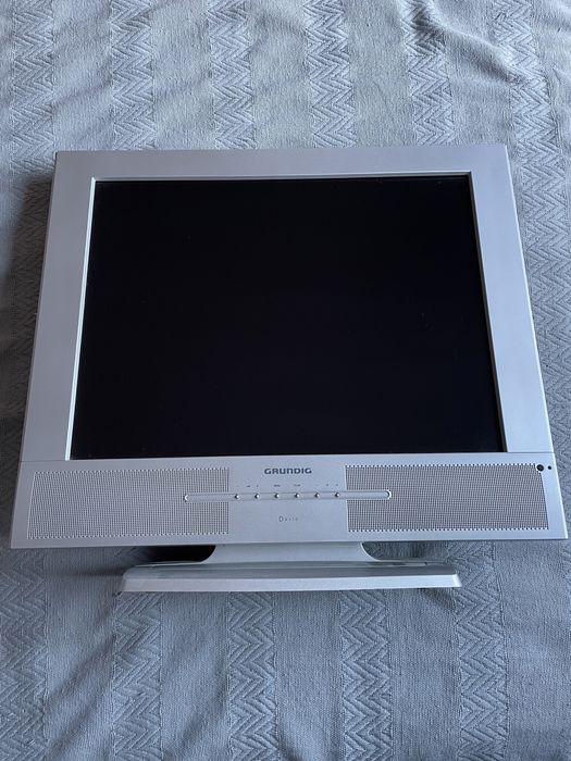 TV LCD Grundig Davio
