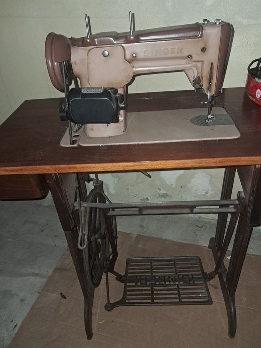 Máquina de costura Singer