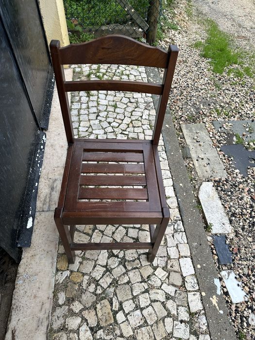 Cadeira massisa madeira