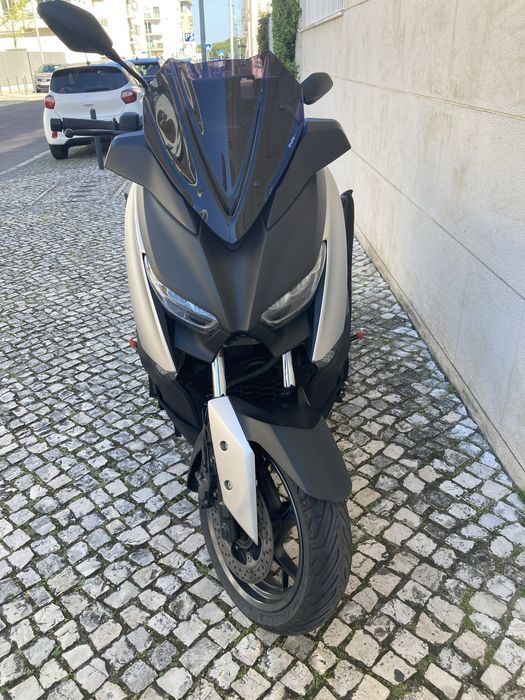 Yamaha XMAX 300 de 2021 - maxi scooter