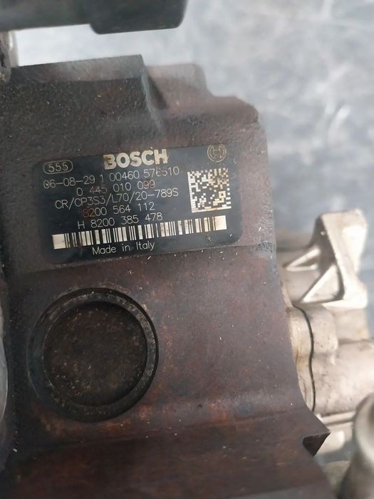 Bomba injectora Renault 2.0 dci Ref: 0445010099