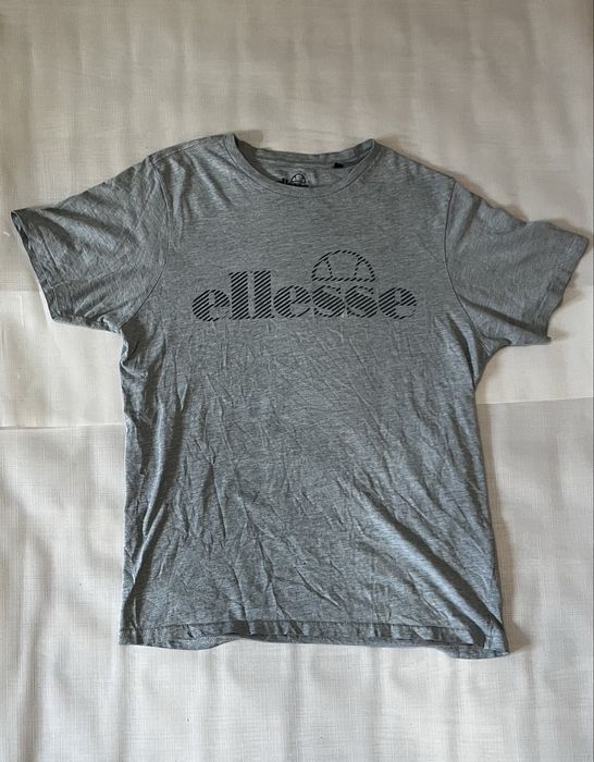 Футболка  ellesse
