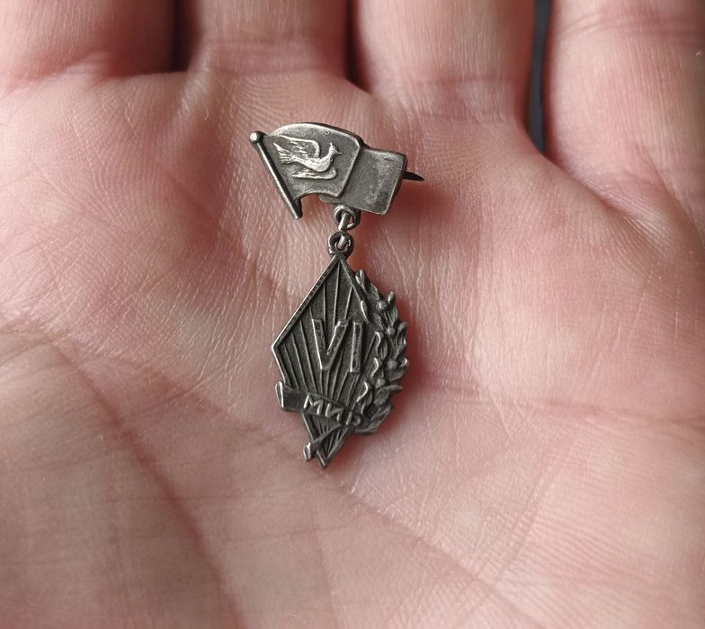 Срібний знак 6-й фестиваль молоді