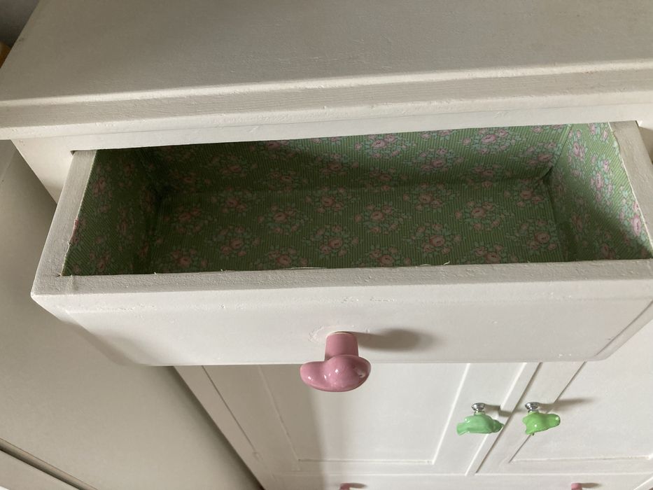 Movel estreito remodelado