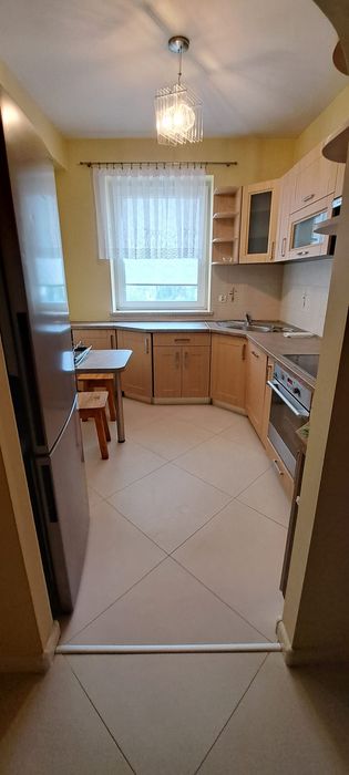 Wynajmę mieszkanie dwupokojowe.