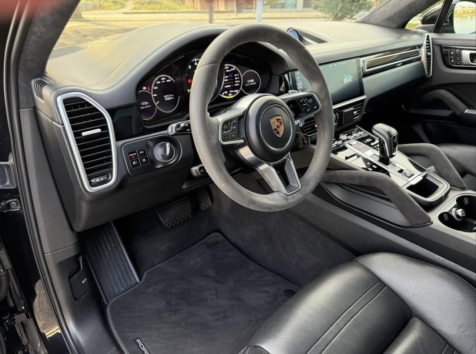 Porsche Cayenne Coupe E-hybrid