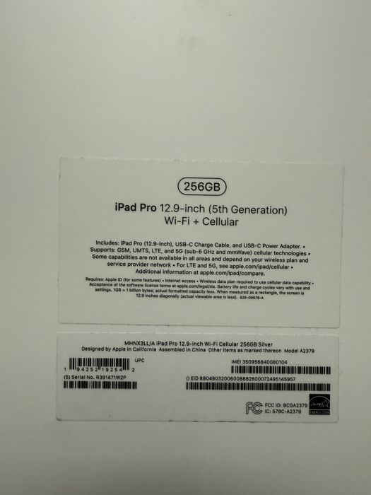 iPad Pro 12.9-inch (5th Generation) Wi-Fi + Cellular