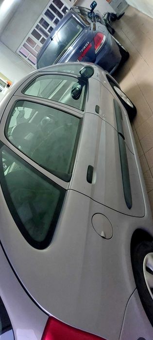 Bem estimado, chapa , bancos , interior , motor ,exterior , Ar , fecho central , vidros e espelhos eletricos , radio , foto 4