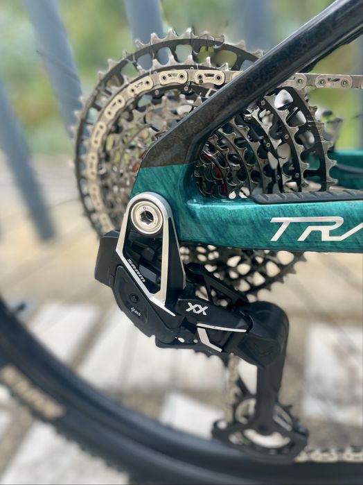 Megamo Track Factory SLR