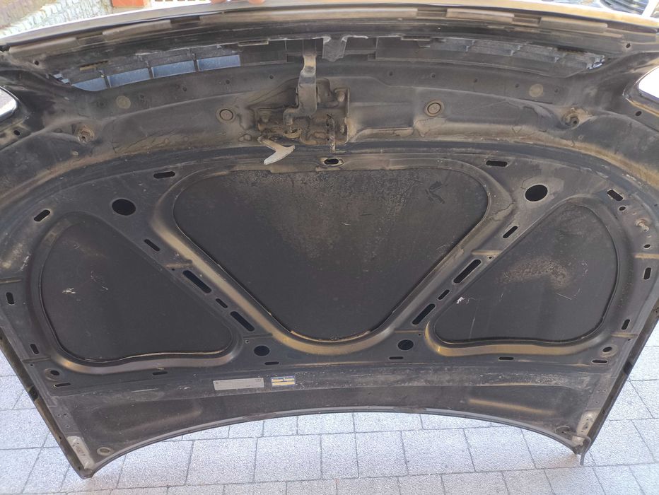 Maska Przednia Audi A4 B6 Kolor Czarny LZ9W