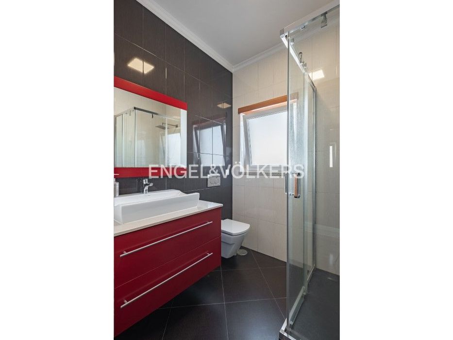 Moradia com Piscina e Jacuzzi em Azeitão Privacidade e Qualidade de...
